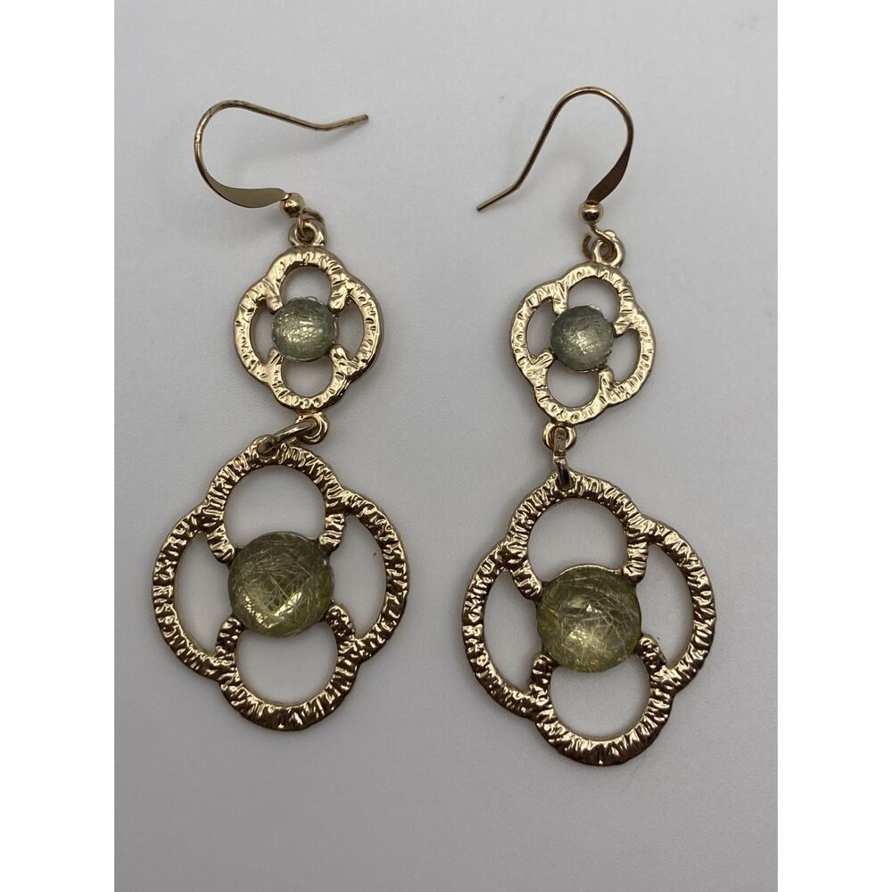 Textured Light Gold Tone Green Stone Open Work Dangle Drop Earrings - Picture 2 of 5